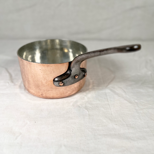 Vintage Restaurant Grade Saucepan:  8"D
