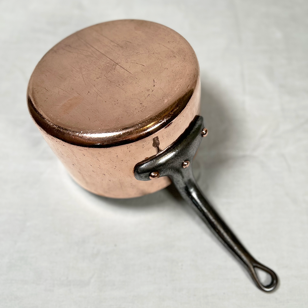 Vintage Restaurant Grade Saucepan: 8"D
