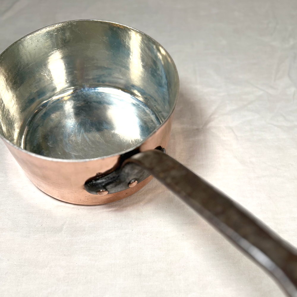Vintage Restaurant Grade Saucepan: 9.5"