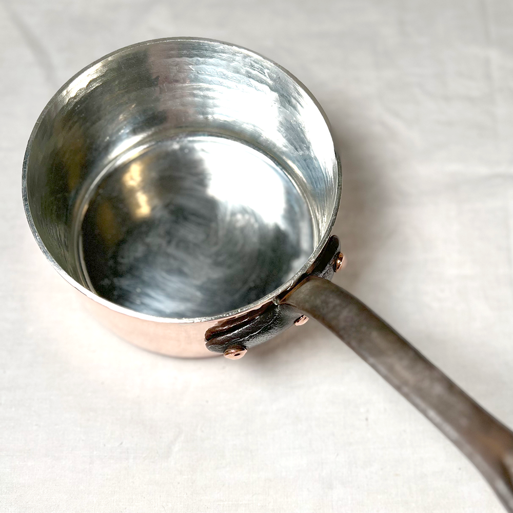 Vintage Restaurant Grade Saucepan: 8"D