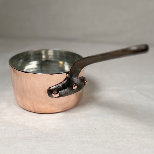 Vintage Restaurant Grade Saucepan:  6.5"D