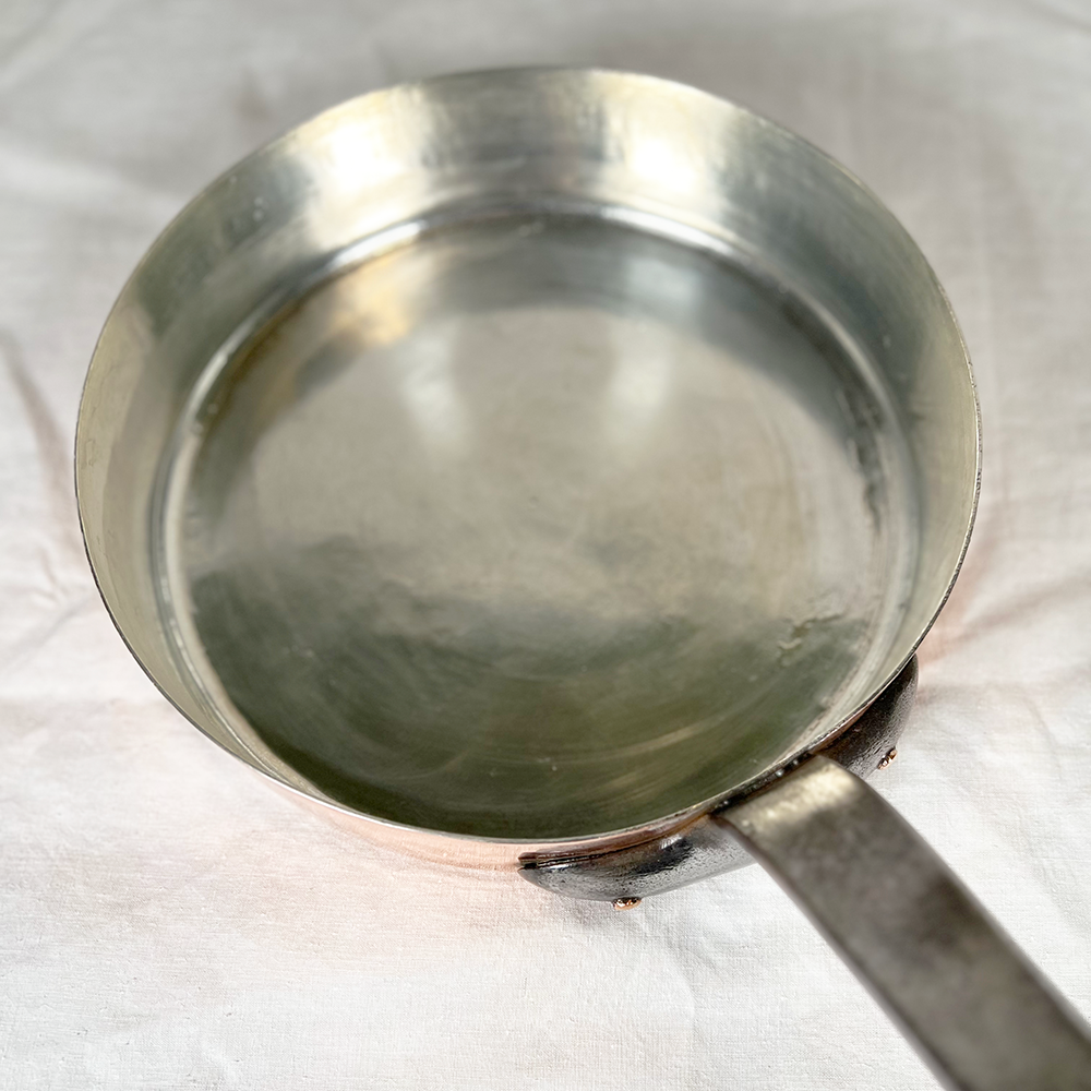Antique French Sauté: 11.5"D