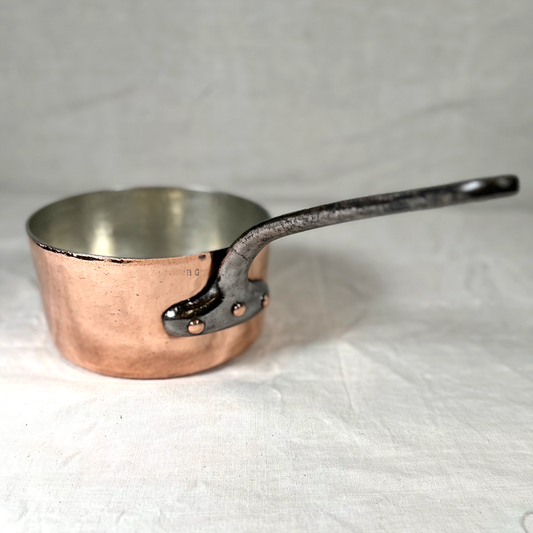 Vintage Restaurant Grade Saucepan:  9"D