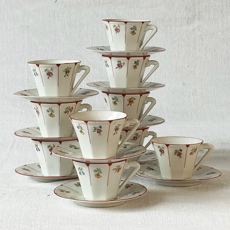 French Art Deco Tea Set for 10