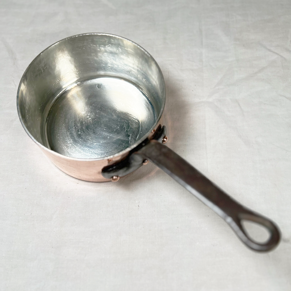 Vintage Restaurant Grade Saucepan:  7.25"D