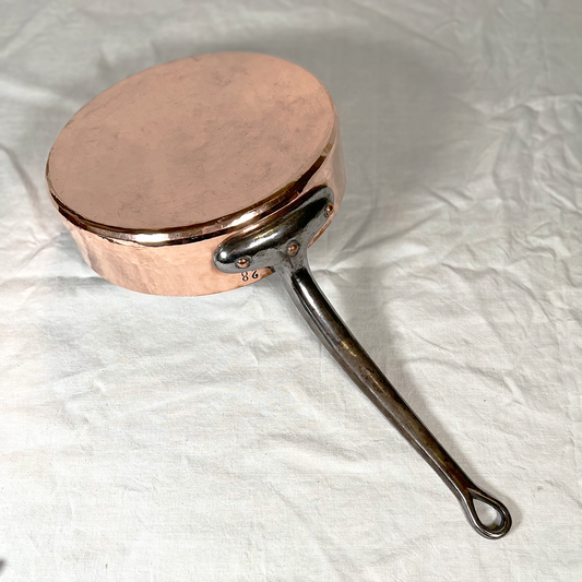 Vintage Restaurant Grade Sauté: 11.25"D