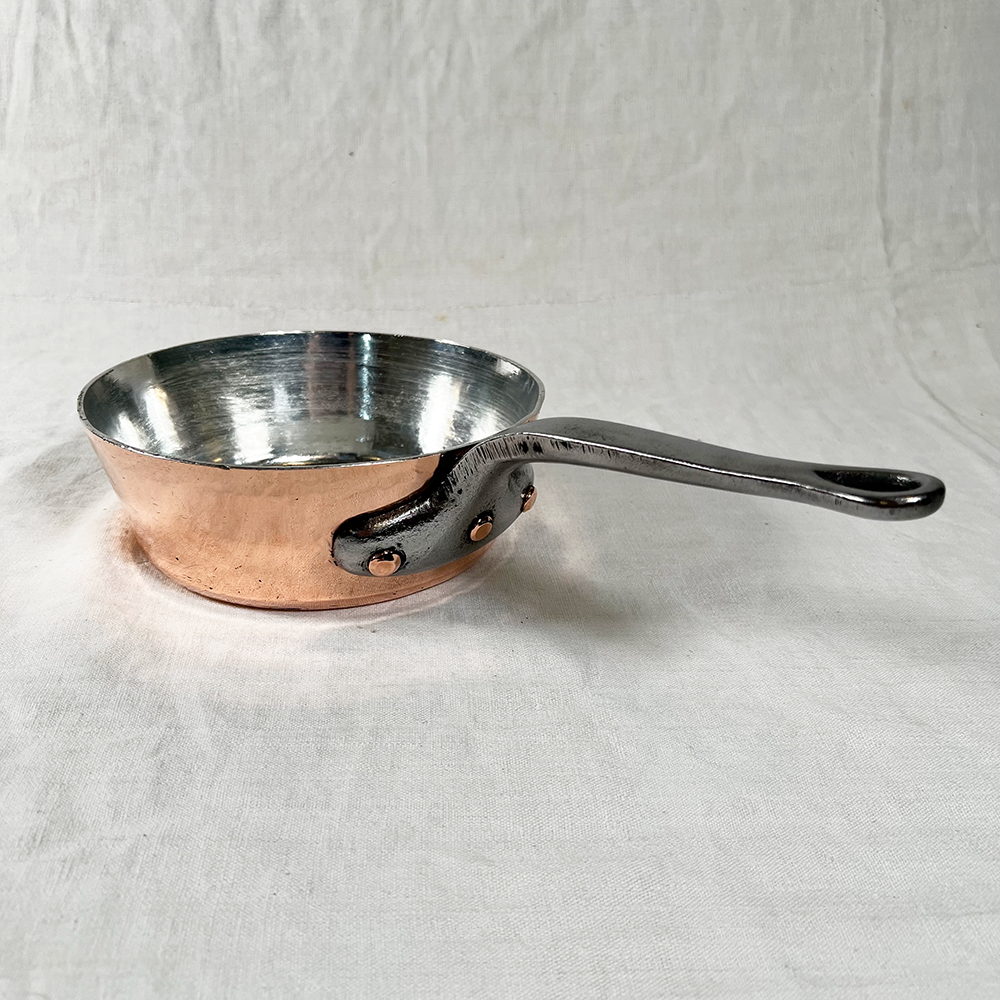 Antique French Windsor "La Peche Aux Moules"