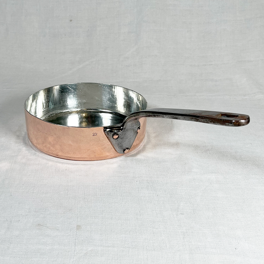 Antique French Saute 8.5"